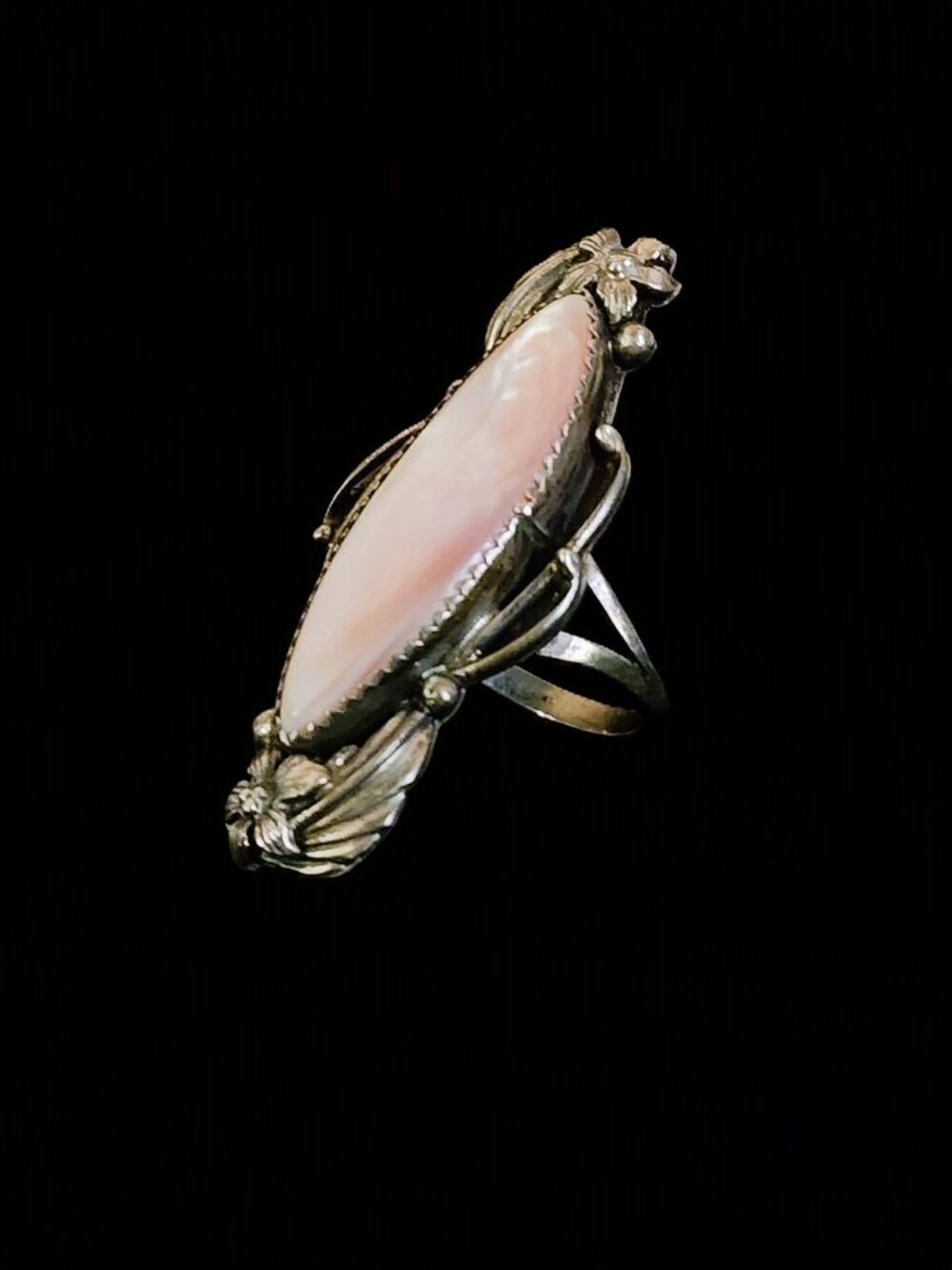 Vintage 70s Southwestern Sterling Silver Pink MOP Shield Statement Ring Size 9